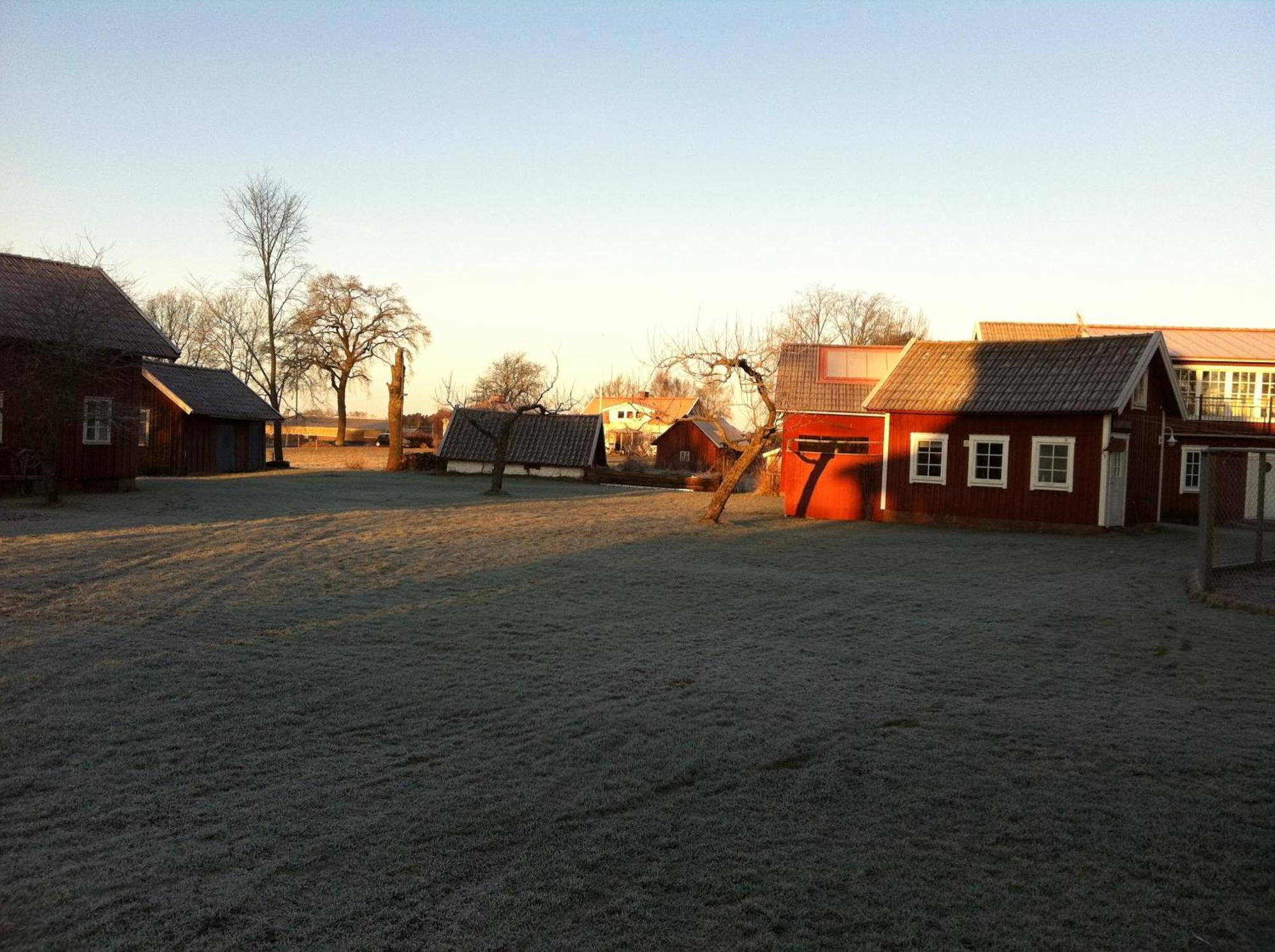 Aeventyrsgardens Vandrarhem, Kinnekulle Kallby Екстер'єр фото